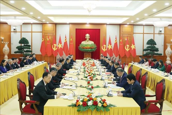 Chiều 31/8, tại trụ sở Trung ương Đảng, Ủy viên trưởng Nhân đại toàn quốc Trung Quốc Triệu Lạc Tế đã hội kiến Tổng Bí thư Tô Lâm. Ảnh: TTXVN. Chiều 31/8, tại trụ sở Trung ương Đảng, Ủy viên trưởng Nhân đại toàn quốc Trung Quốc Triệu Lạc Tế đã hội kiến Tổng Bí thư Tô Lâm. Ảnh: TTXVN.