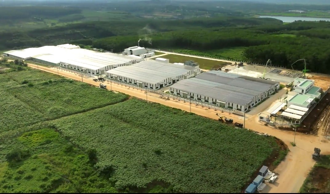 Nhà máy chế biến Nông sản và dược liệu Sao Mai có mô hơn 50.000m2, tổng vốn đầu tư 500 tỷ đồng, trang bị dây chuyền hiện đại nhập khẩu từ Ý. Ảnh: L.K. Nhà máy chế biến Nông sản và dược liệu Sao Mai có mô hơn 50.000m2, tổng vốn đầu tư 500 tỷ đồng, trang bị dây chuyền hiện đại nhập khẩu từ Ý. Ảnh: L.K.