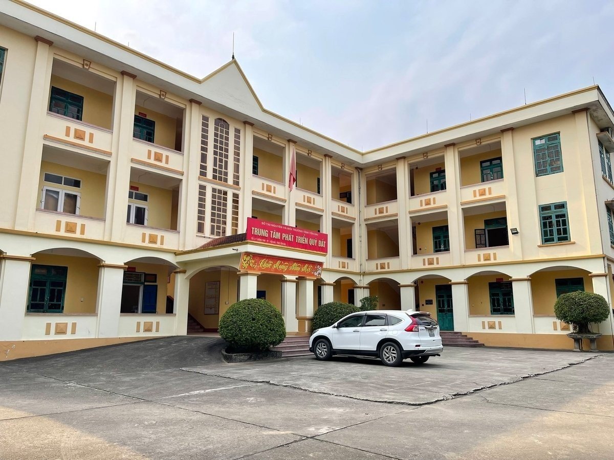 The Yen Bai Provincial Land Fund Development Center has been under the provincial People’s Committee since April 1, 2025. Photo: Thanh Nga.
