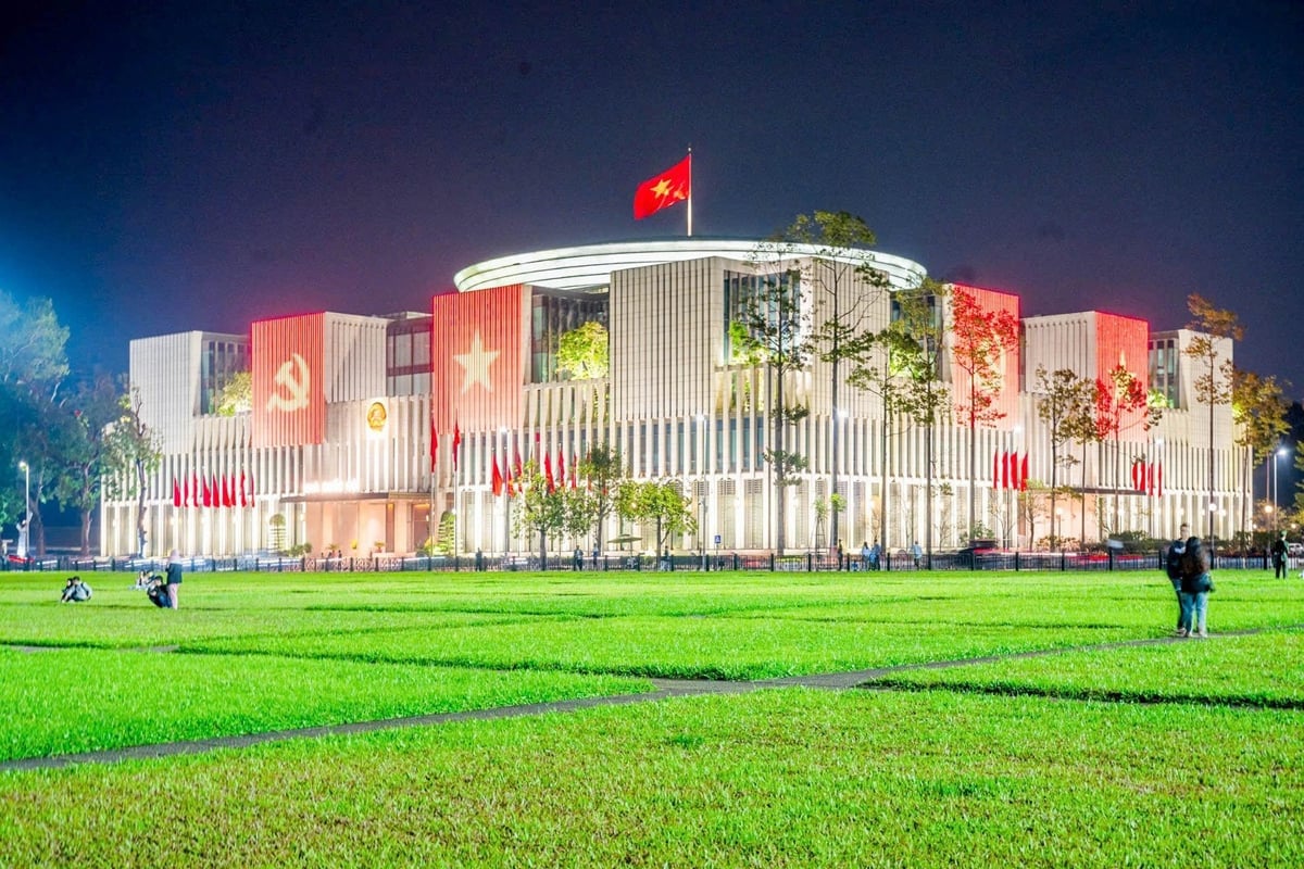 Nhà Quốc hội, số 1 đường Độc Lập mở cửa phục vụ nhân dân dịp 2/9. Ảnh: Lâm Hiển. Nhà Quốc hội, số 1 đường Độc Lập mở cửa phục vụ nhân dân dịp 2/9. Ảnh: Lâm Hiển.