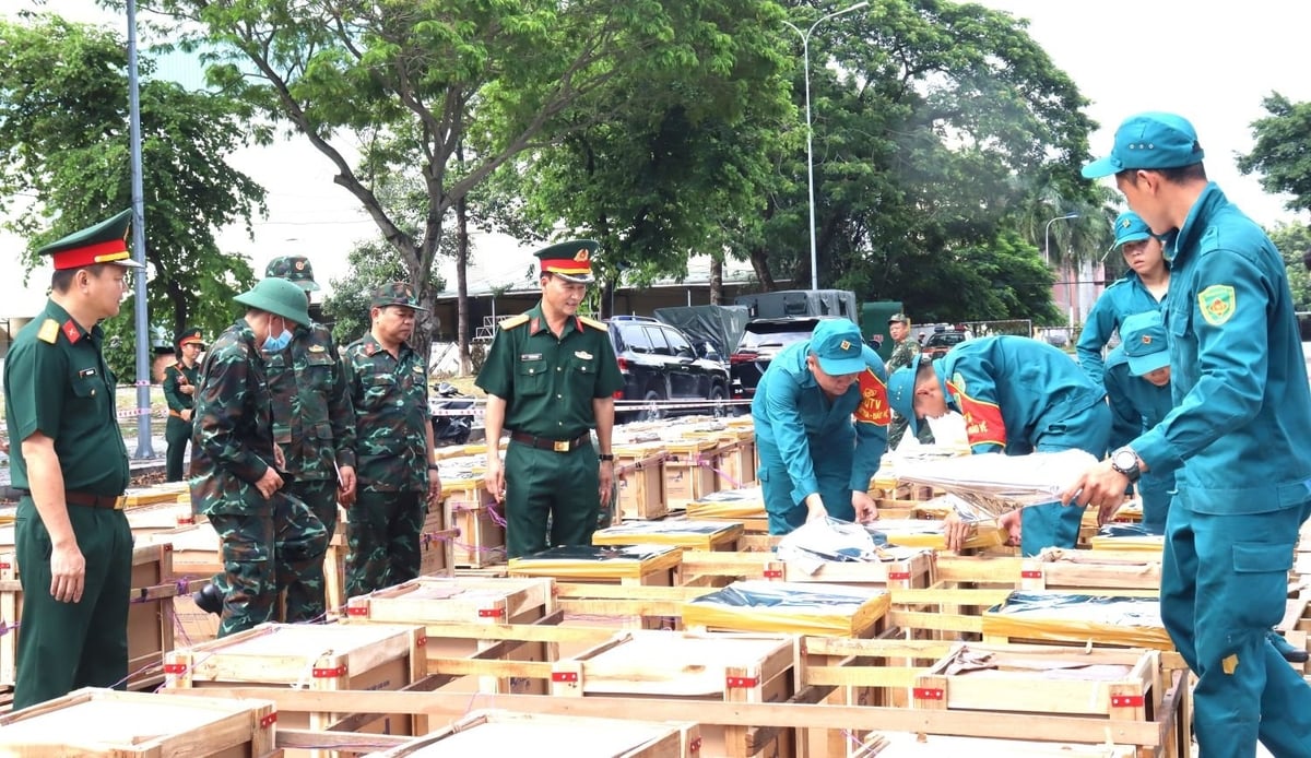 Các giàn pháo hoa sẵn sàng cho giờ khai hỏa. Ảnh: HP. Các giàn pháo hoa sẵn sàng cho giờ khai hỏa. Ảnh: HP.