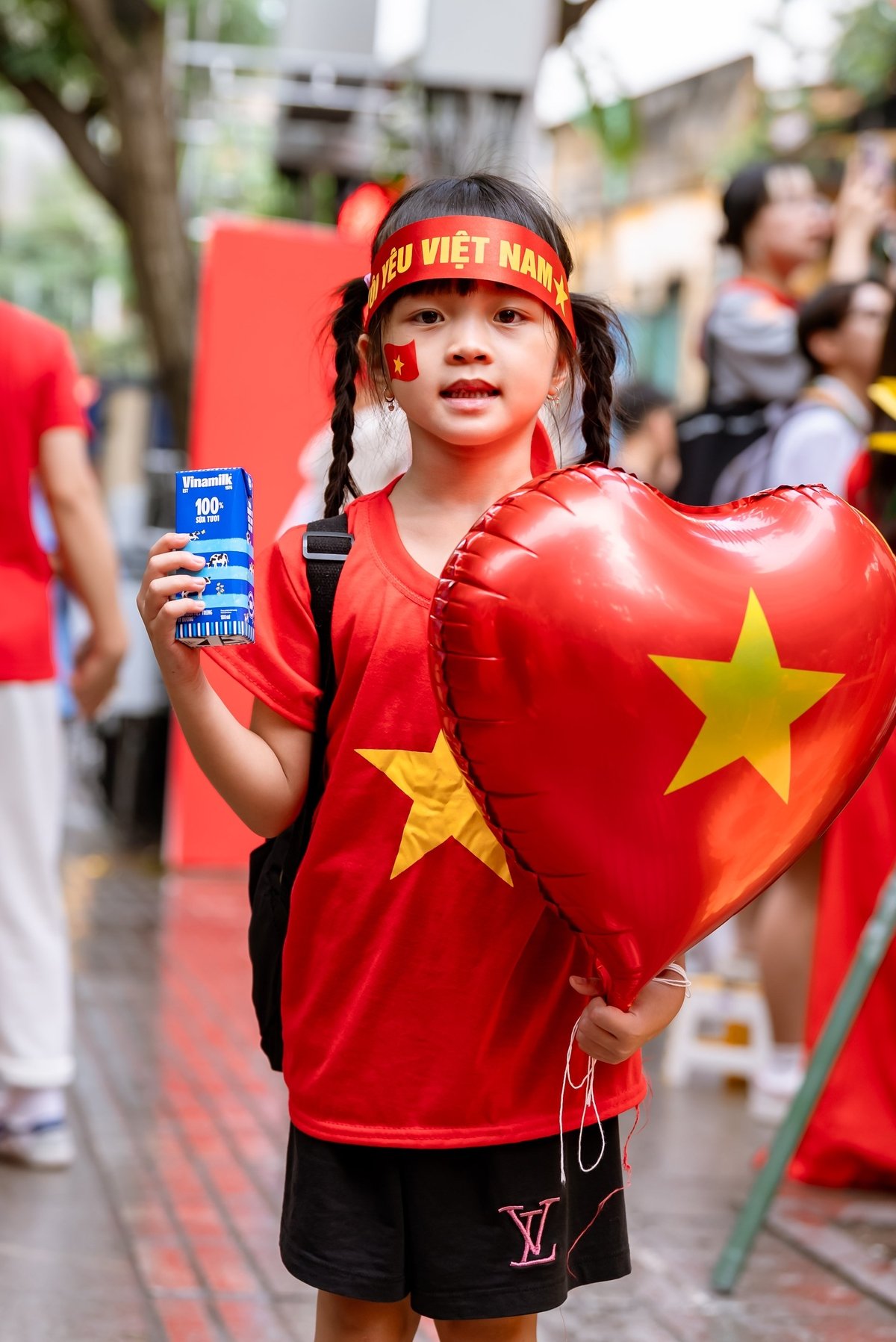 Những mầm non tham gia ngày hội lớn của dân tộc. Những chủ nhân tương lai của đất nước đang được chăm sóc đủ đầy, bằng dinh dưỡng và tri thức; bằng tình yêu, sự gìn giữ và niềm tin của cả một dân tộc dành cho tương lai. Ảnh: Vi Nam. Những mầm non tham gia ngày hội lớn của dân tộc. Những chủ nhân tương lai của đất nước đang được chăm sóc đủ đầy, bằng dinh dưỡng và tri thức; bằng tình yêu, sự gìn giữ và niềm tin của cả một dân tộc dành cho tương lai. Ảnh: Vi Nam.