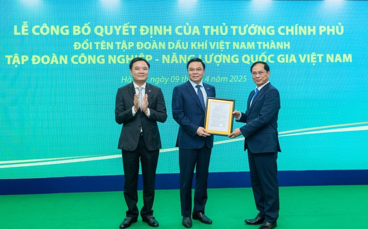 Tập đoàn Dầu khí Việt Nam được chính thức đổi tên thành Tập đoàn Công nghiệp - Năng lượng Quốc gia Việt Nam. Ảnh: Petrovietnam. Tập đoàn Dầu khí Việt Nam được chính thức đổi tên thành Tập đoàn Công nghiệp - Năng lượng Quốc gia Việt Nam. Ảnh: Petrovietnam.