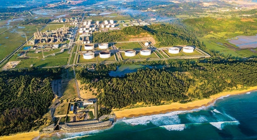 Toàn cảnh Nhà máy Lọc dầu Dung Quất. Ảnh: Petrovietnam. Toàn cảnh Nhà máy Lọc dầu Dung Quất. Ảnh: Petrovietnam.