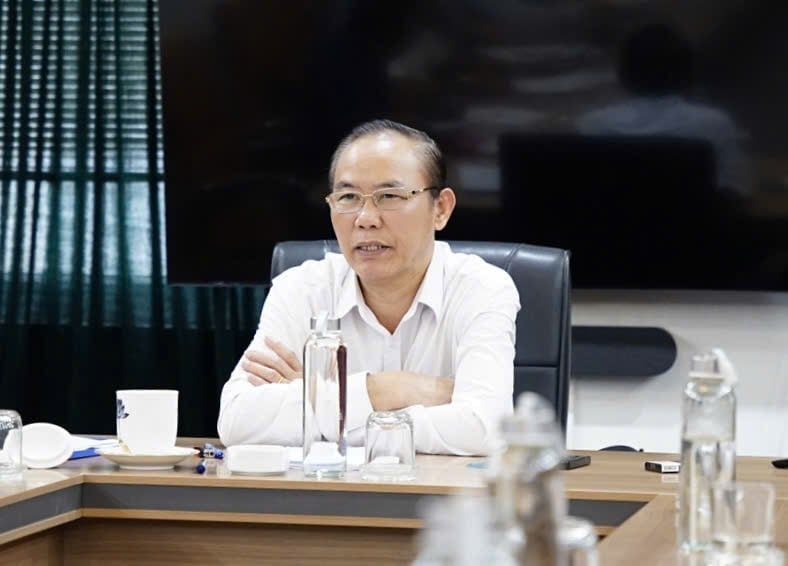 Thứ trưởng Phùng Đức Tiến yêu cầu các đơn vị hành động quyết liệt. Ảnh: Linh Linh. Thứ trưởng Phùng Đức Tiến yêu cầu các đơn vị hành động quyết liệt. Ảnh: Linh Linh.