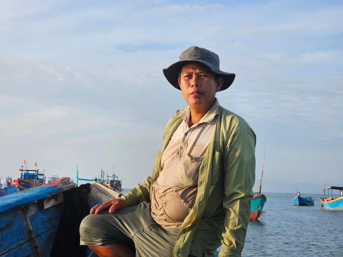 Ngư dân Thanh Hải đồng hành cùng Nguyễn Bá Ngọc. Ảnh: Hoàng Anh.