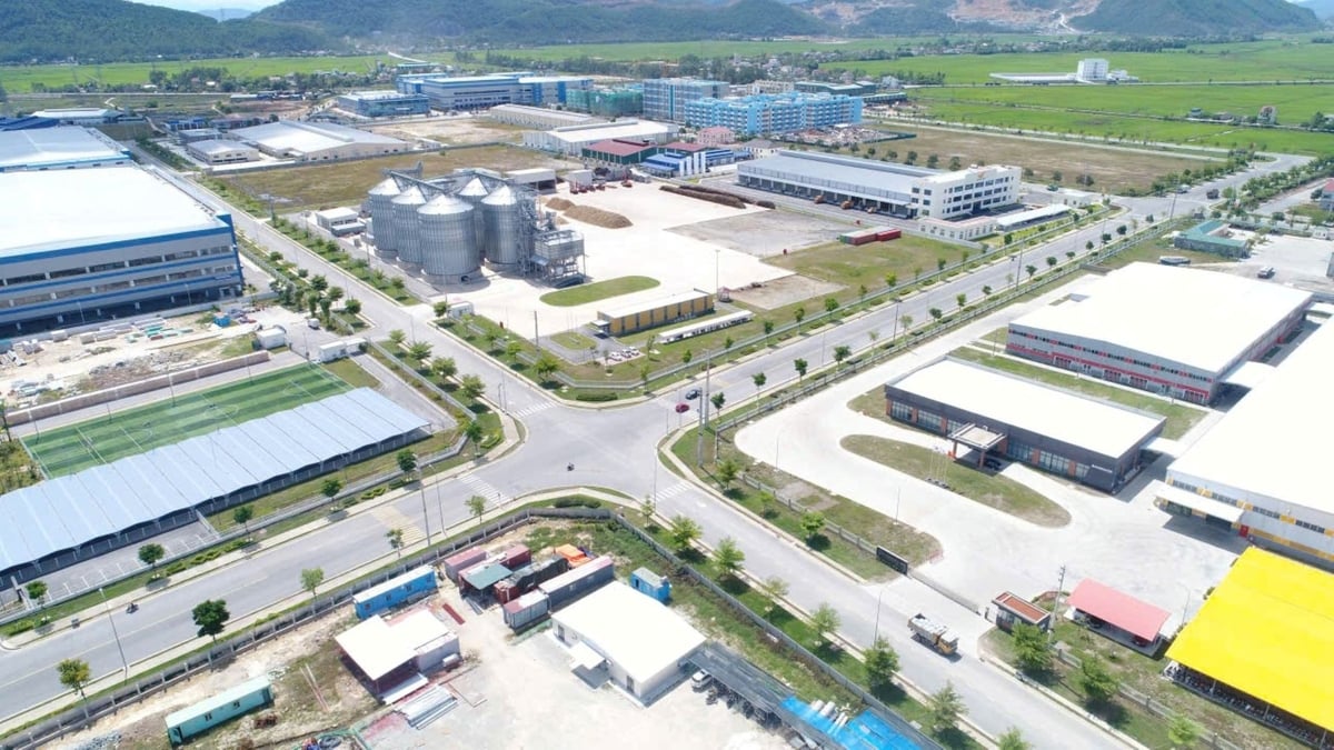 Nghệ An cần đẩy mạnh đổi mới sáng tạo, ứng dụng khoa học công nghệ nếu muốn 'bứt phá' trong kỷ nguyên mới. Ảnh: Đình Tiệp. Nghệ An cần đẩy mạnh đổi mới sáng tạo, ứng dụng khoa học công nghệ nếu muốn 'bứt phá' trong kỷ nguyên mới. Ảnh: Đình Tiệp.