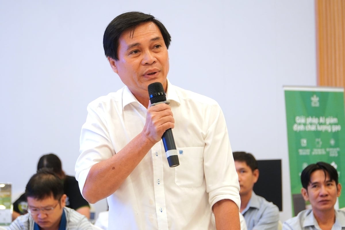 Ông Đinh Minh Tâm, Giám đốc Công ty TNHH Cỏ May, doanh nghiệp đang thử nghiệm công nghệ EASYRICE MP1 chia sẻ về hiệu quả bước đầu. Ảnh: Kim Anh. Ông Đinh Minh Tâm, Giám đốc Công ty TNHH Cỏ May, doanh nghiệp đang thử nghiệm công nghệ EASYRICE MP1 chia sẻ về hiệu quả bước đầu. Ảnh: Kim Anh.