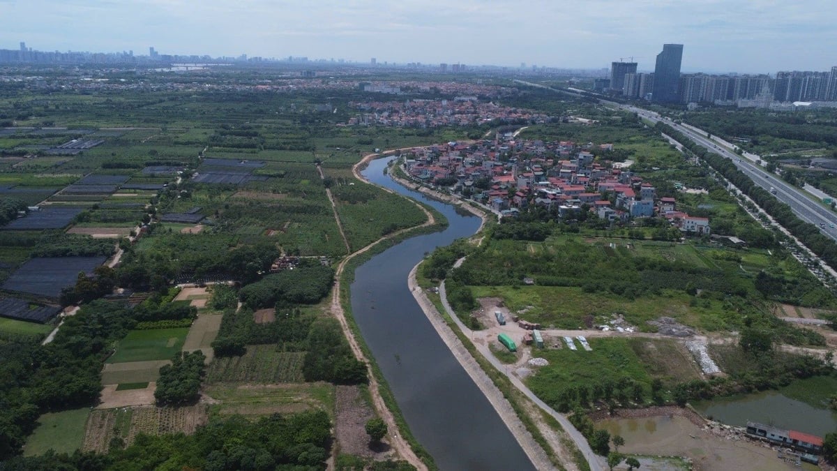 Sông Cầu Bây, một nhánh sông thuộc hệ thống thuỷ lợi Bắc Hưng Hải bị ô nhiễm nghiêm trọng. Ảnh: Chí Anh. Ảnh: Chí Anh. Sông Cầu Bây, một nhánh sông thuộc hệ thống thuỷ lợi Bắc Hưng Hải bị ô nhiễm nghiêm trọng. Ảnh: Chí Anh. Ảnh: Chí Anh.