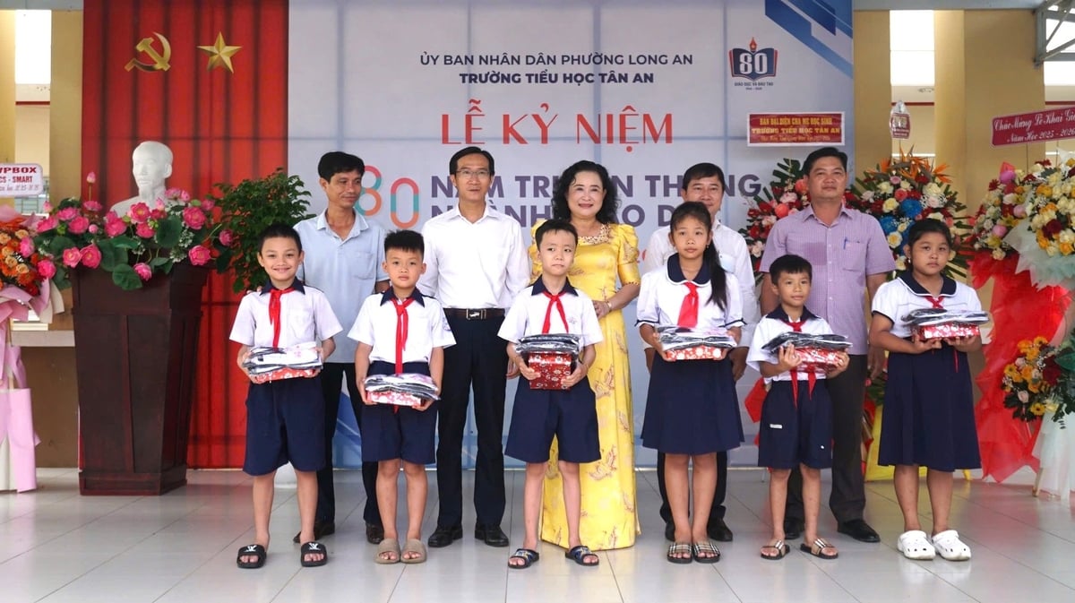 Trường Tiểu học Tân An đã chuẩn bị chu đáo cả về cơ sở vật chất, nhân lực và chính sách hỗ trợ cho các em học sinh ngay từ đầu năm học. Ảnh: Trần Trung. Trường Tiểu học Tân An đã chuẩn bị chu đáo cả về cơ sở vật chất, nhân lực và chính sách hỗ trợ cho các em học sinh ngay từ đầu năm học. Ảnh: Trần Trung.