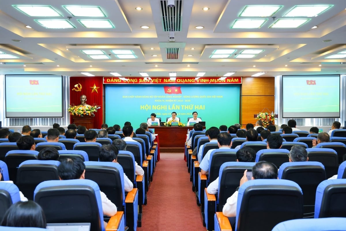 Đảng bộ Petrovietnam tổ chức Hội nghị Ban Chấp hành lần thứ 2, nhiệm kỳ 2025 - 2030. Ảnh: Petrovietnam. Đảng bộ Petrovietnam tổ chức Hội nghị Ban Chấp hành lần thứ 2, nhiệm kỳ 2025 - 2030. Ảnh: Petrovietnam.