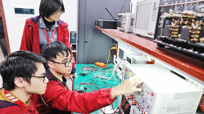 Đại học Bách khoa Hà Nội tăng quy mô đào tạo ngành STEM và bán dẫn. Ảnh: Lê Minh. Đại học Bách khoa Hà Nội tăng quy mô đào tạo ngành STEM và bán dẫn. Ảnh: Lê Minh.