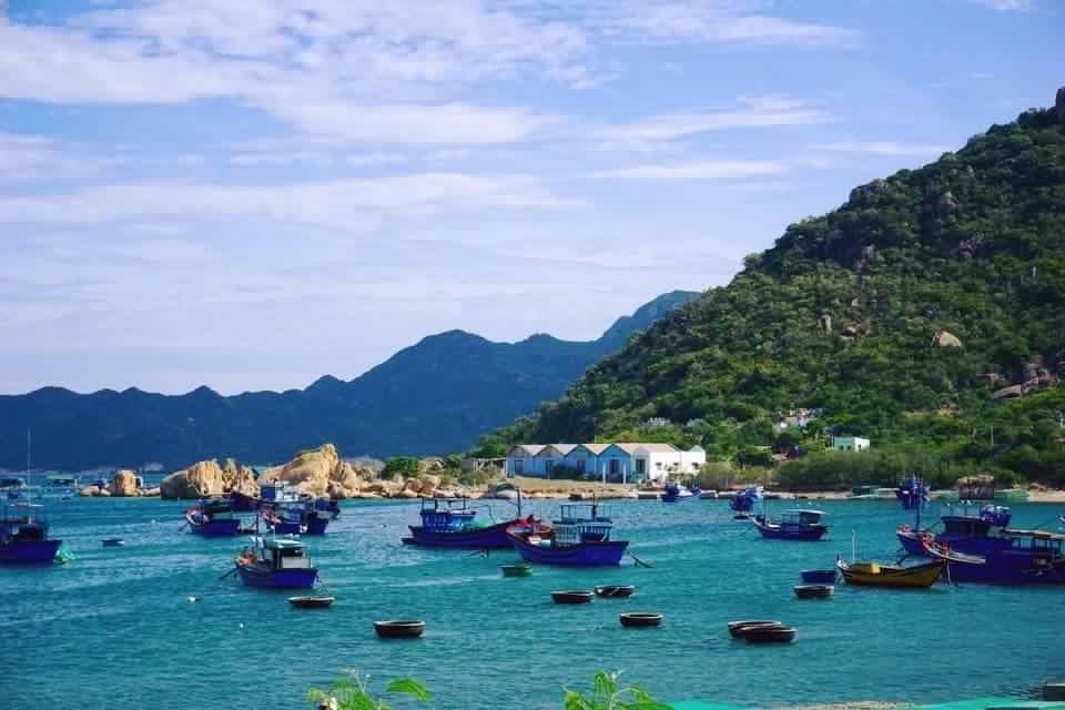 Trung tâm Quy hoạch và Điều tra tài nguyên – môi trường biển khu vực phía Bắc được giao trực tiếp tiếp nhận thông tin, tài liệu từ các địa phương trước ngày 25/9/2025 để tổng hợp, phục vụ xây dựng Báo cáo. Ảnh: Anh Thư. Trung tâm Quy hoạch và Điều tra tài nguyên – môi trường biển khu vực phía Bắc được giao trực tiếp tiếp nhận thông tin, tài liệu từ các địa phương trước ngày 25/9/2025 để tổng hợp, phục vụ xây dựng Báo cáo. Ảnh: Anh Thư.