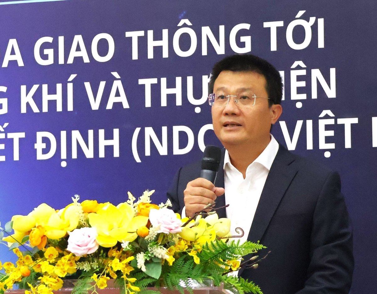 Ông Nguyễn Tuấn Quang, Phó Cục trưởng Cục Biến đổi khí hậu cho biết, điện hóa giao thông không chỉ giảm phát thải mà còn có tiềm năng lớn về tín chỉ carbon. Ảnh: Trung Nguyên. Ông Nguyễn Tuấn Quang, Phó Cục trưởng Cục Biến đổi khí hậu cho biết, điện hóa giao thông không chỉ giảm phát thải mà còn có tiềm năng lớn về tín chỉ carbon. Ảnh: Trung Nguyên.