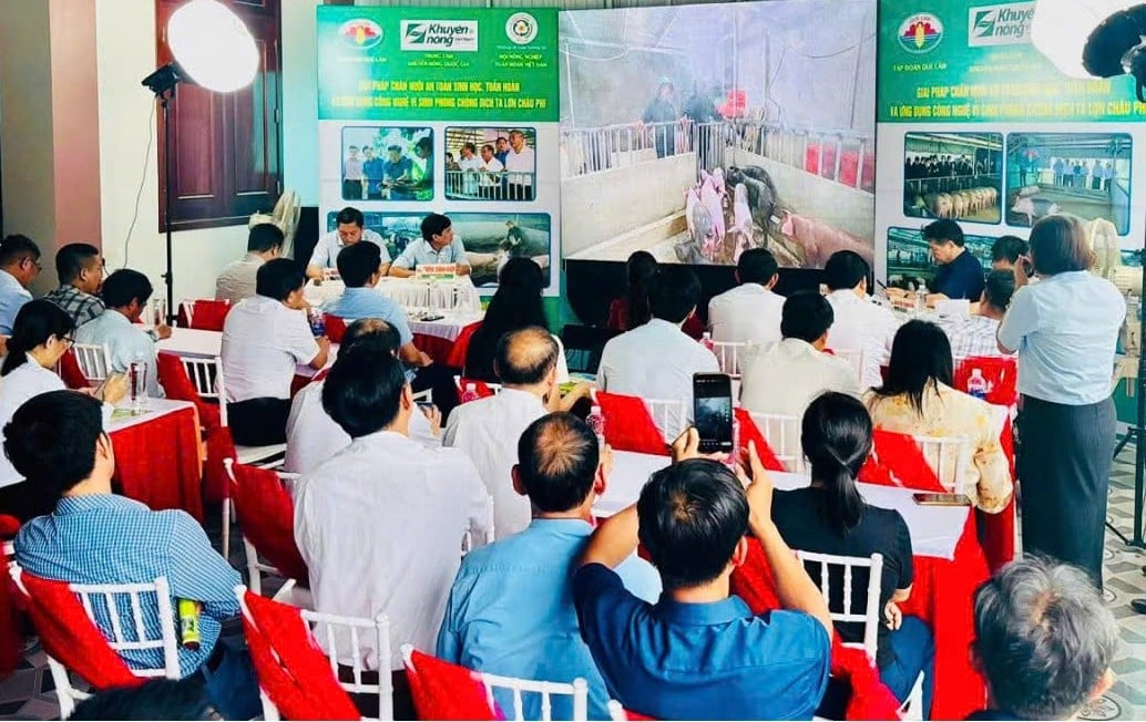 Những lớp học nông dân. Ảnh: Hoàng Anh.