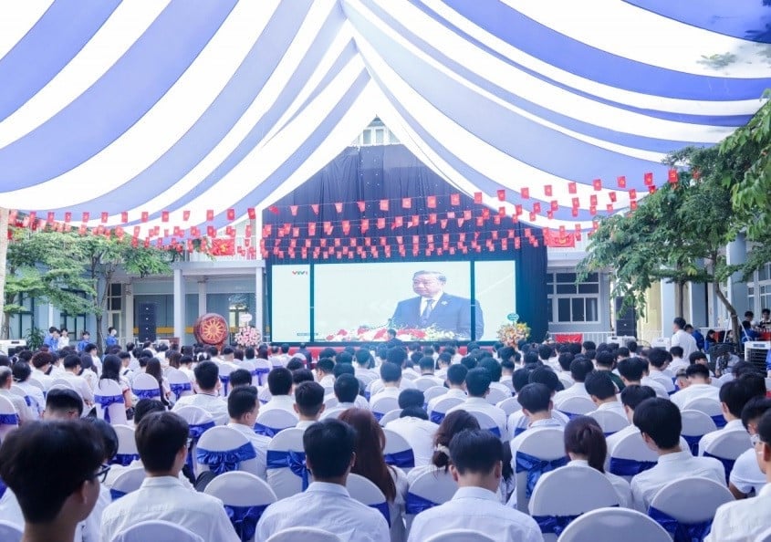 Trường Đại học Điện lực tổ chức theo dõi trực tuyến Lễ kỷ niệm 80 năm thành lập Bộ Giáo dục và Đào tạo và Khai giảng năm học 2025 - 2026. Ảnh: EPU. Trường Đại học Điện lực tổ chức theo dõi trực tuyến Lễ kỷ niệm 80 năm thành lập Bộ Giáo dục và Đào tạo và Khai giảng năm học 2025 - 2026. Ảnh: EPU.