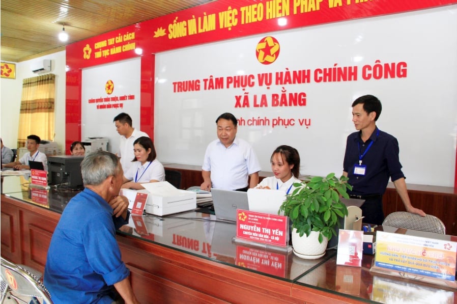 Xã La Bằng (Thái Nguyên) xây dựng chính quyền thân thiện phục vụ nhân dân. Ảnh: Cổng TTĐT Thái Nguyên.