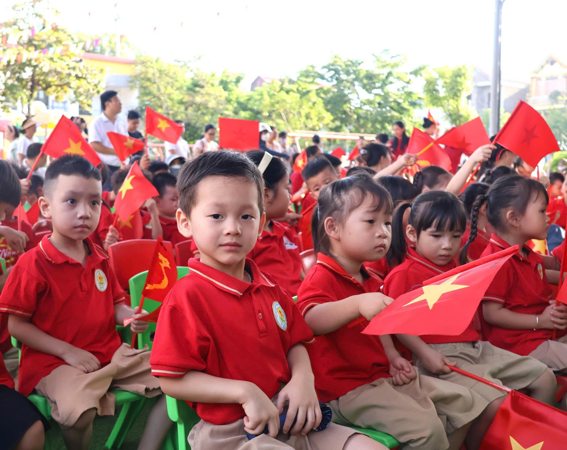 Những mầm non tương lai của đất nước với những nét hồn nhiên, ngây thơ, đón chờ năm học mới với nhiều điều mới lạ. Ảnh: Khánh Ly. Những mầm non tương lai của đất nước với những nét hồn nhiên, ngây thơ, đón chờ năm học mới với nhiều điều mới lạ. Ảnh: Khánh Ly.
