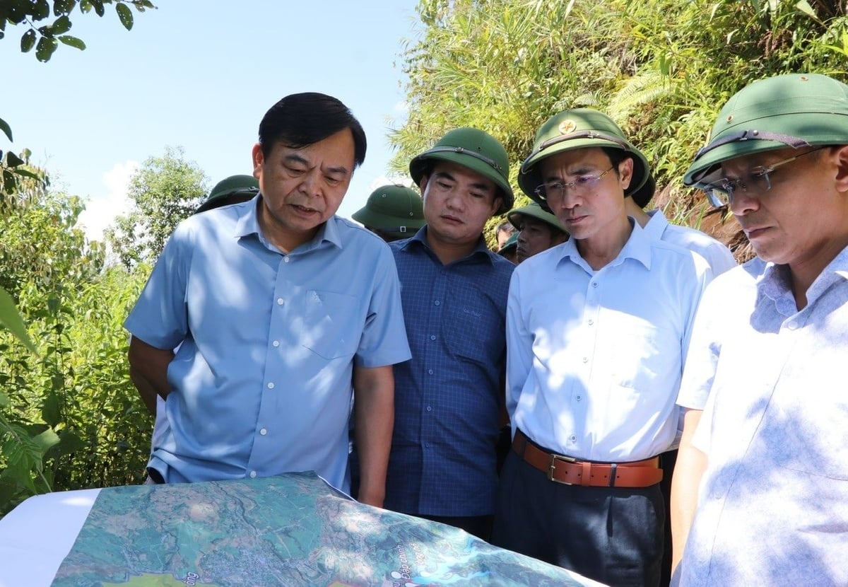 Thứ trưởng nhất trí quan điểm dự án là cần thiết để phục vụ nhu cầu sản xuất, sinh hoạt cho người dân địa phương. Ảnh: laichau.gov.vn Thứ trưởng nhất trí quan điểm dự án là cần thiết để phục vụ nhu cầu sản xuất, sinh hoạt cho người dân địa phương. Ảnh: laichau.gov.vn