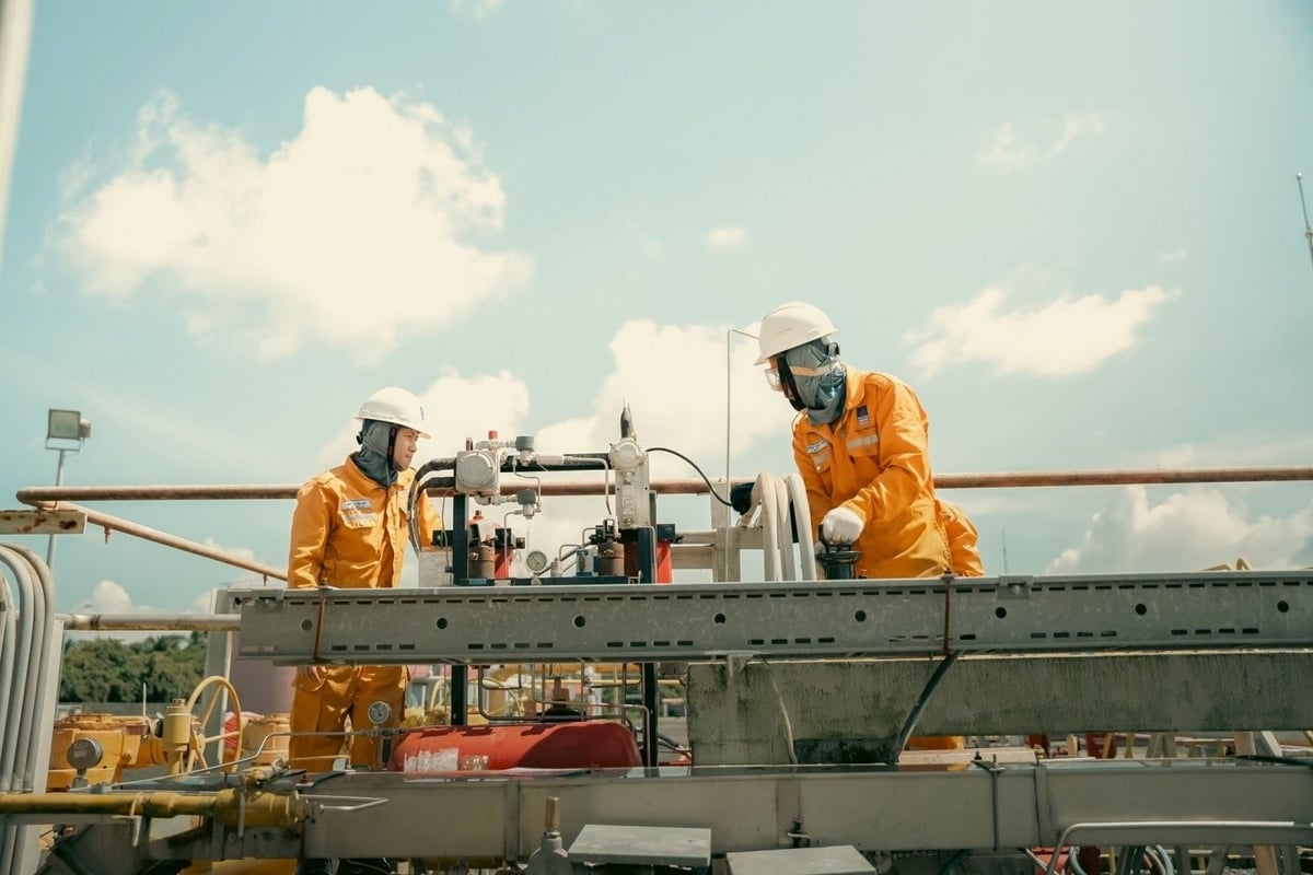 Người lao động Petrovietnam không ngừng nỗ lực trên các công trình, dự án. Ảnh: Petrovietnam. Người lao động Petrovietnam không ngừng nỗ lực trên các công trình, dự án. Ảnh: Petrovietnam.