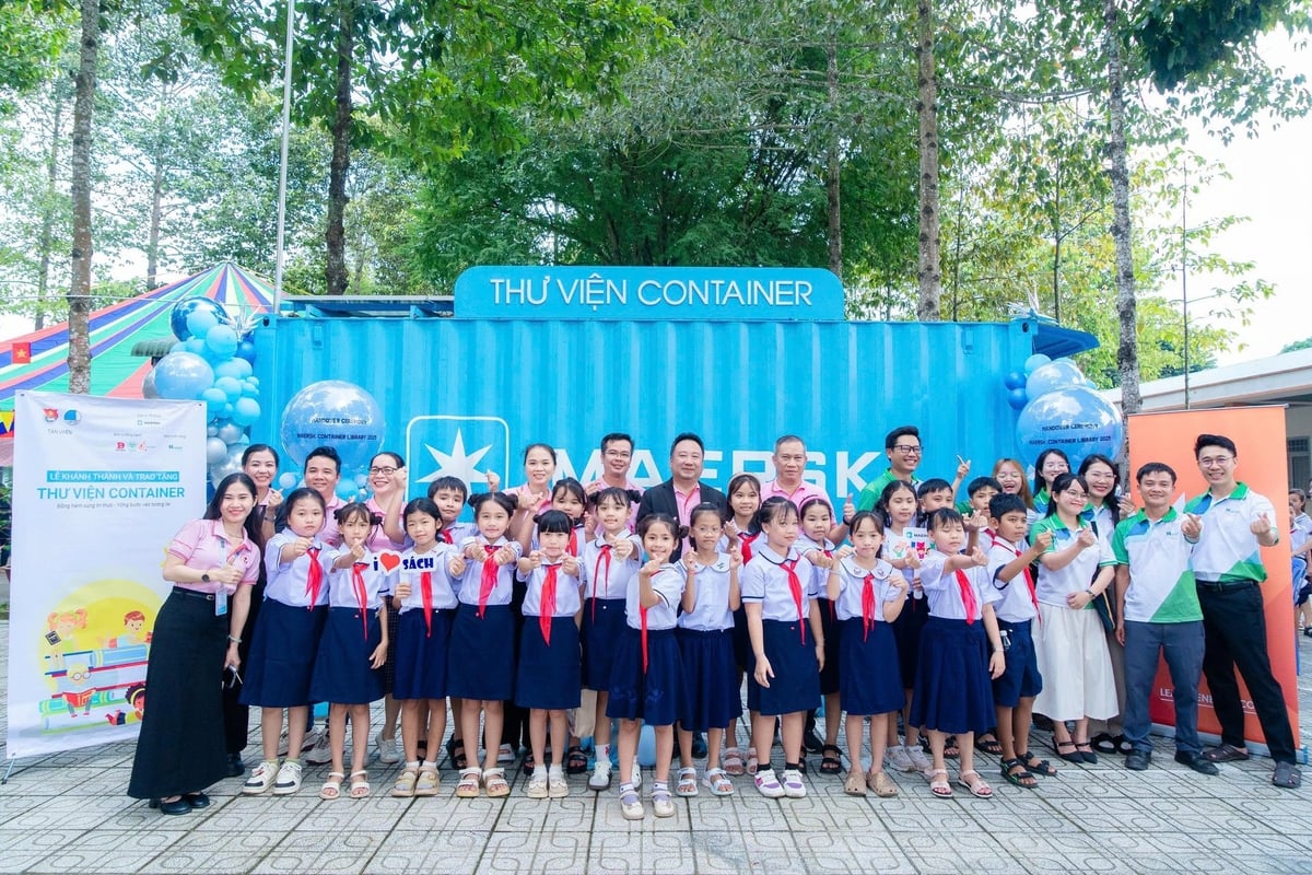 Thư viện container không chỉ là nơi lưu giữ sách mà còn là nơi chắp cánh cho những ước mơ, hoài bão của các em. Ảnh: Trần Quân. Thư viện container không chỉ là nơi lưu giữ sách mà còn là nơi chắp cánh cho những ước mơ, hoài bão của các em. Ảnh: Trần Quân.