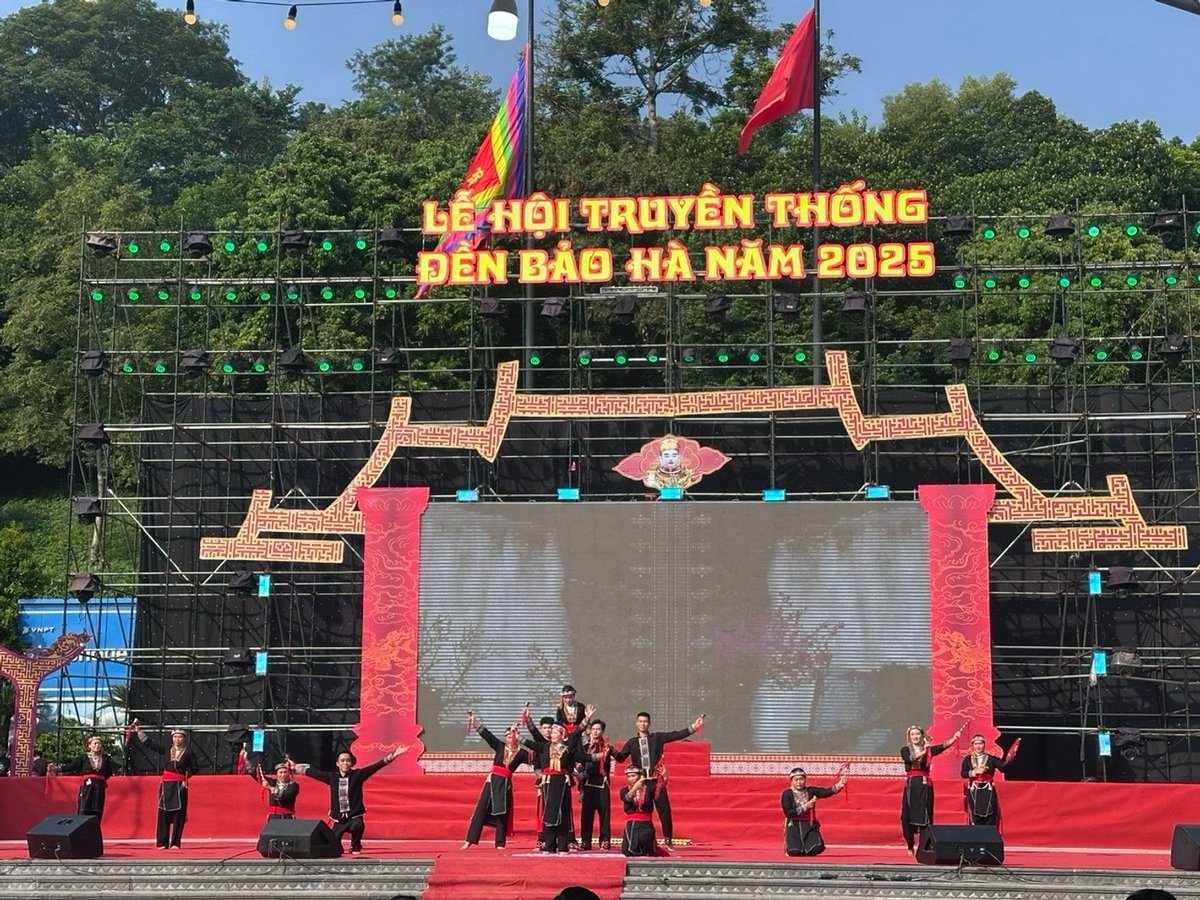 Ngoài phần lễ, các chương trình văn hóa, văn nghệ, thể thao và không gian văn hóa các dân tộc... cũng được tổ chức tại lễ hội đền Bảo Hà năm 2025. Ngoài phần lễ, các chương trình văn hóa, văn nghệ, thể thao và không gian văn hóa các dân tộc... cũng được tổ chức tại lễ hội đền Bảo Hà năm 2025.