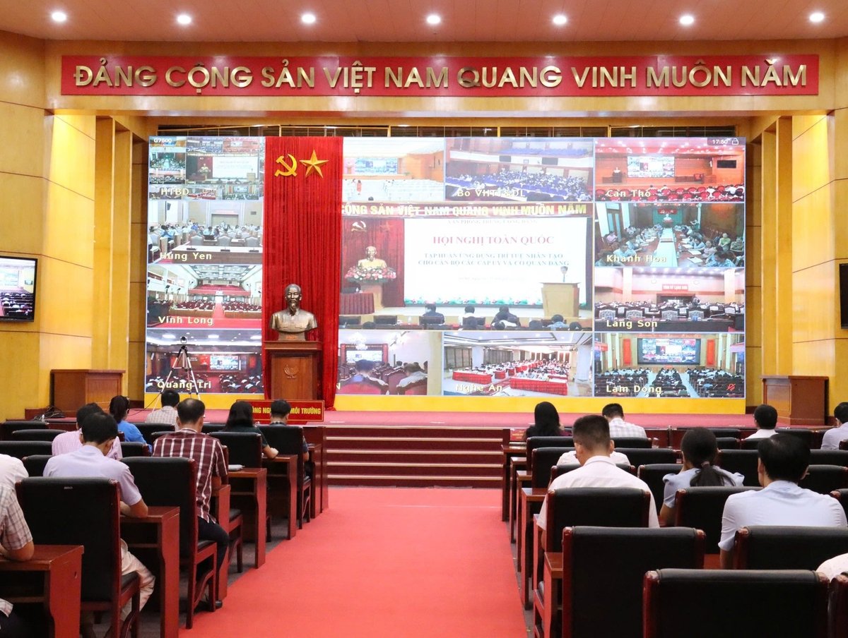 Điểm cầu Đảng ủy Bộ Nông nghiệp và Môi trường tại trụ sở Bộ NN-MT kết nối với điểm cầu Trung ương. Ảnh: Nguyễn Thủy.