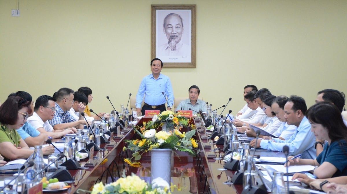 Đoàn công tác của Bộ NN-MT làm việc với UBND TP. Đà Nẵng. Ảnh: Lan Anh. Đoàn công tác của Bộ NN-MT làm việc với UBND TP. Đà Nẵng. Ảnh: Lan Anh.