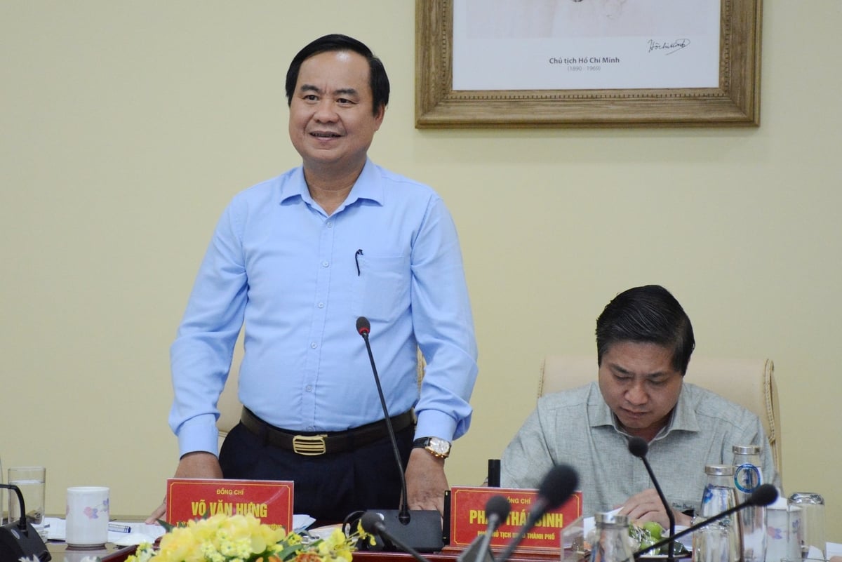 Thứ trưởng Bộ NN-MT Võ Văn Hưng làm trưởng đoàn công tác Bộ NN-MT làm việc với UBND TP Đà Nẵng. Ảnh: Lan Anh. Thứ trưởng Bộ NN-MT Võ Văn Hưng làm trưởng đoàn công tác Bộ NN-MT làm việc với UBND TP Đà Nẵng. Ảnh: Lan Anh.
