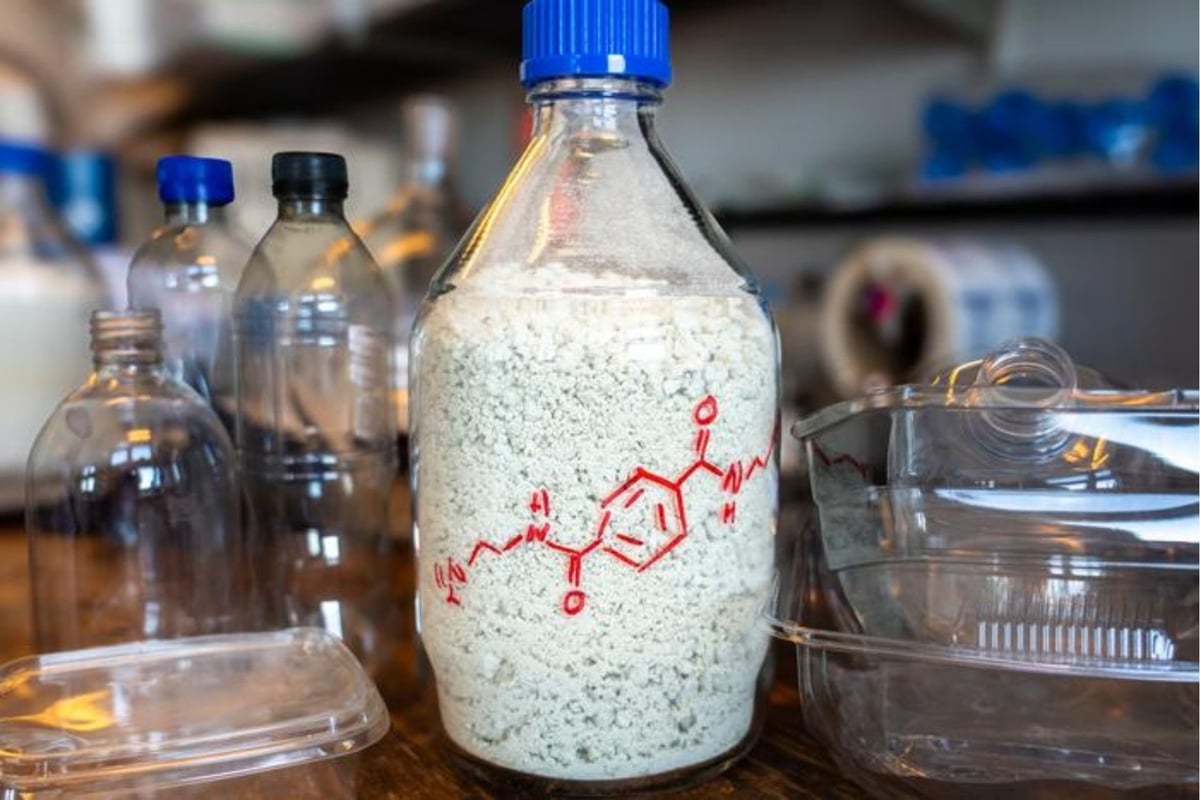 The BAETA material made by upcycling PET plastic waste. Credit: Max Emil Madsen, University of Copenhagen.