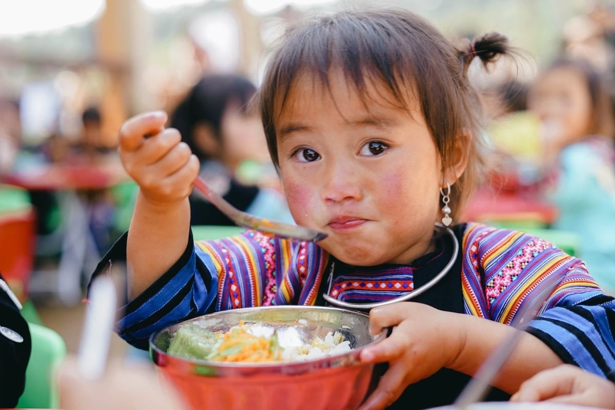 Bữa trưa của một học sinh tại tỉnh Sơn La. Ảnh: Thành Đạo.