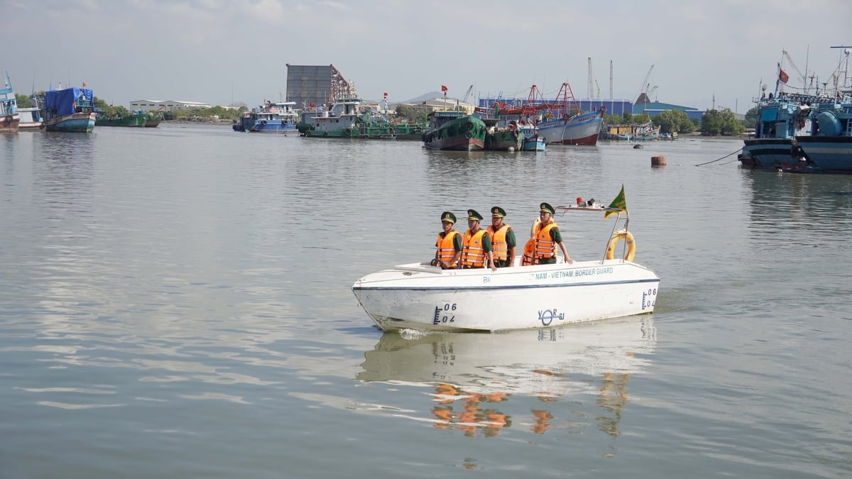 Công tác chống khai thác IUU tại TP.HCM trong thời gian qua đạt nhiều kết quả tích cực. Ảnh: Lê Bình.