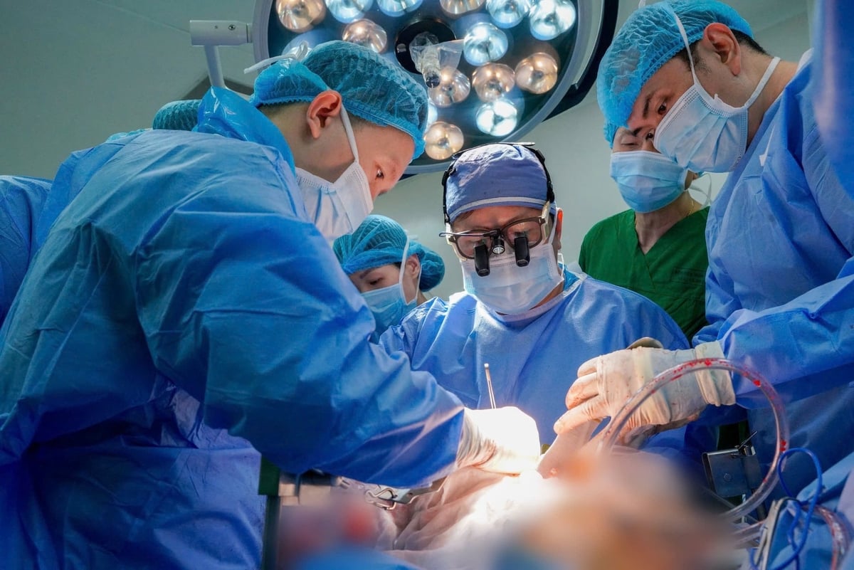Quy trình ghép tạng được tổ chức thực hiện một cách khoa học, chặt chẽ, mang lại nhiều sự sống cho người bệnh. Ảnh: Nam Phương.
