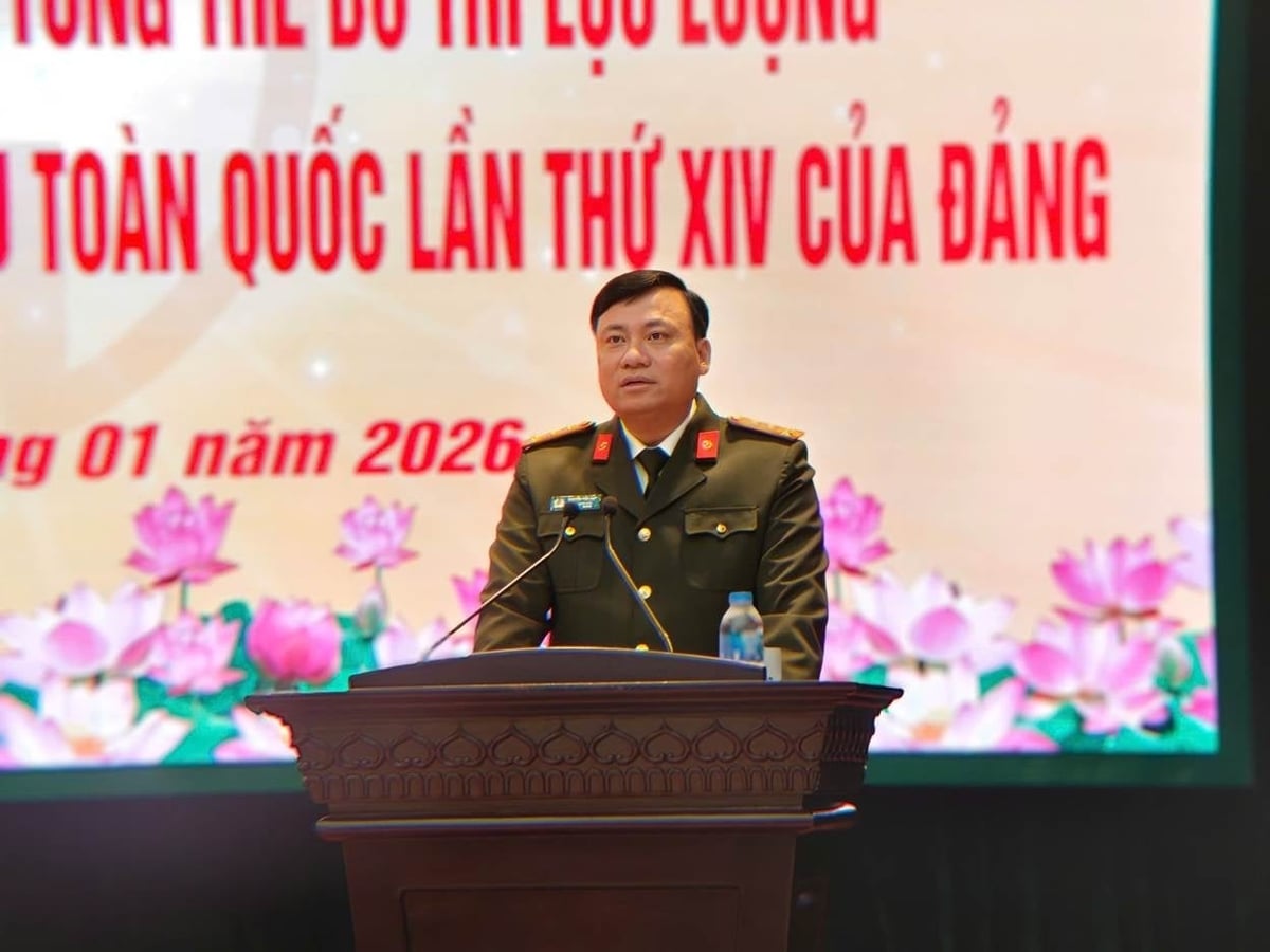 Đại tá Nguyễn Tiến Đạt - Phó Giám đốc Công an TP Hà Nội phát biểu khai mạc Hội nghị. Ảnh: Công an TP Hà Nội.