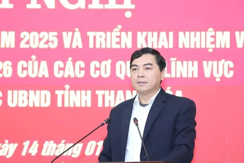 Chủ tịch UBND tỉnh Thanh Hóa Nguyễn Hoài Anh chủ trì hội nghị. Ảnh: Phong Sắc.