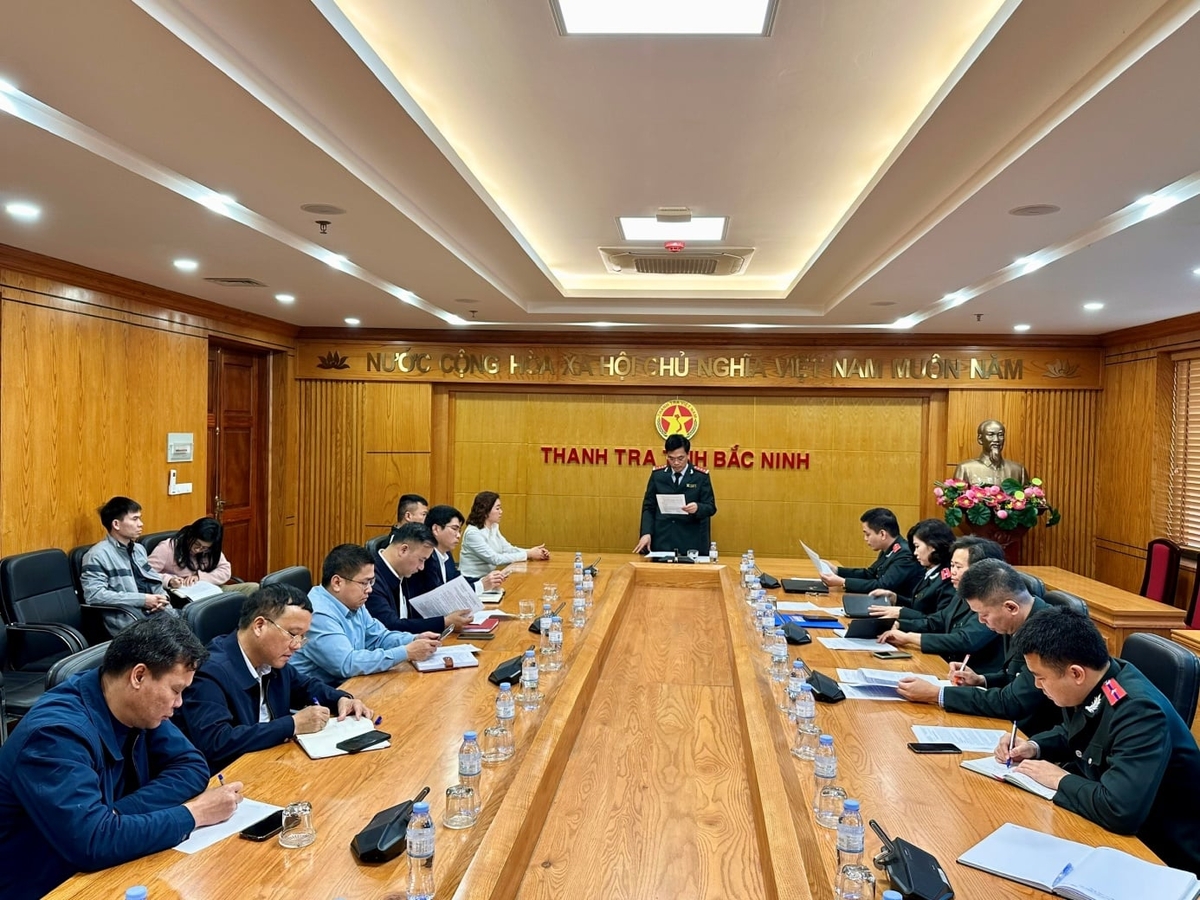 Công bố quyết định thanh tra việc chấp hành chính sách, pháp luật về đấu giá, đầu tư, đất đai, môi trường, xây dựng, kinh doanh bất động sản liên quan tới 2 doanh nghiệp tại tỉnh Bắc Ninh. Ảnh: Thanh tra tỉnh Bắc Ninh.