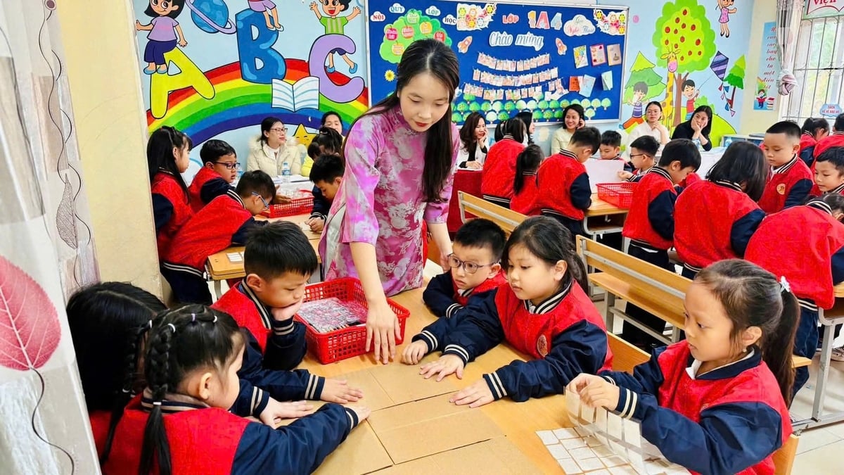 Thông tư mới của Bộ Giáo dục và Đào tạo quy định thẩm quyền tuyển dụng nhà giáo có hiệu lực từ tháng 1/2026. Ảnh: Trường Tiểu học Nam Trung Yên (phường Yên Hòa, Hà Nội).
