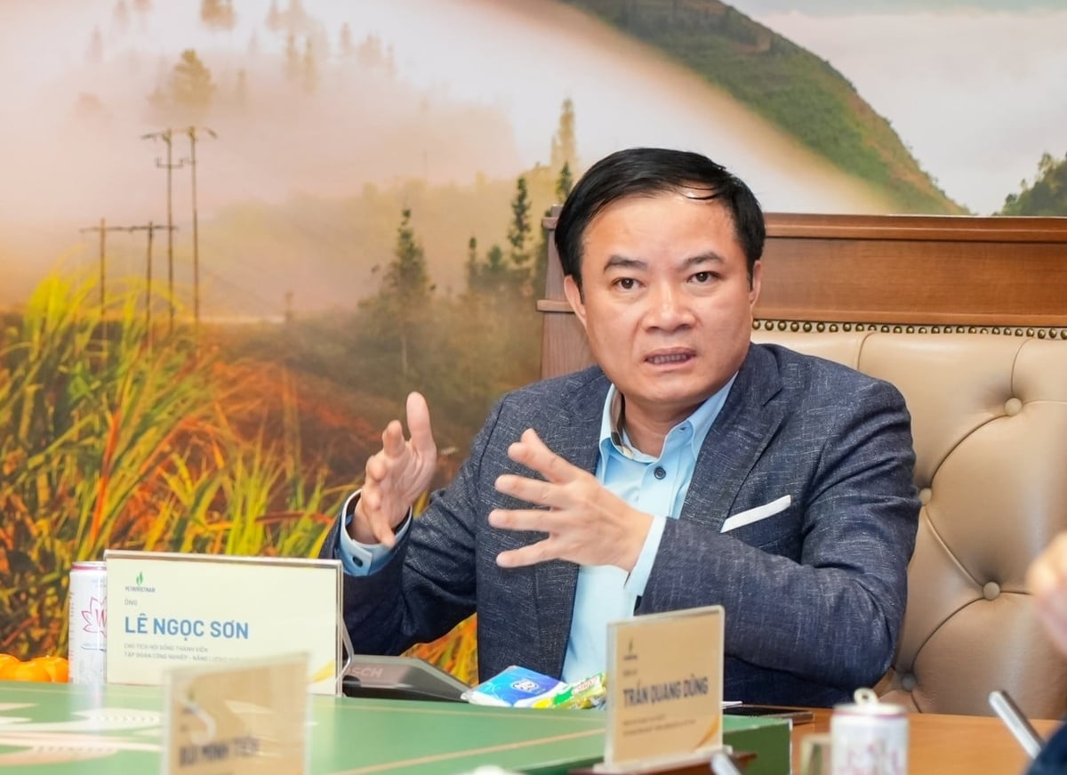Chủ tịch HĐTV Petrovietnam Lê Ngọc Sơn khẳng định: Việc áp dụng các nguyên tắc quản trị OECD là yêu cầu tất yếu trong quá trình nâng cao năng lực quản trị doanh nghiệp nhà nước, đồng thời phục vụ mục tiêu phát triển bền vững của Tập đoàn. Ảnh: Petrovietnam.