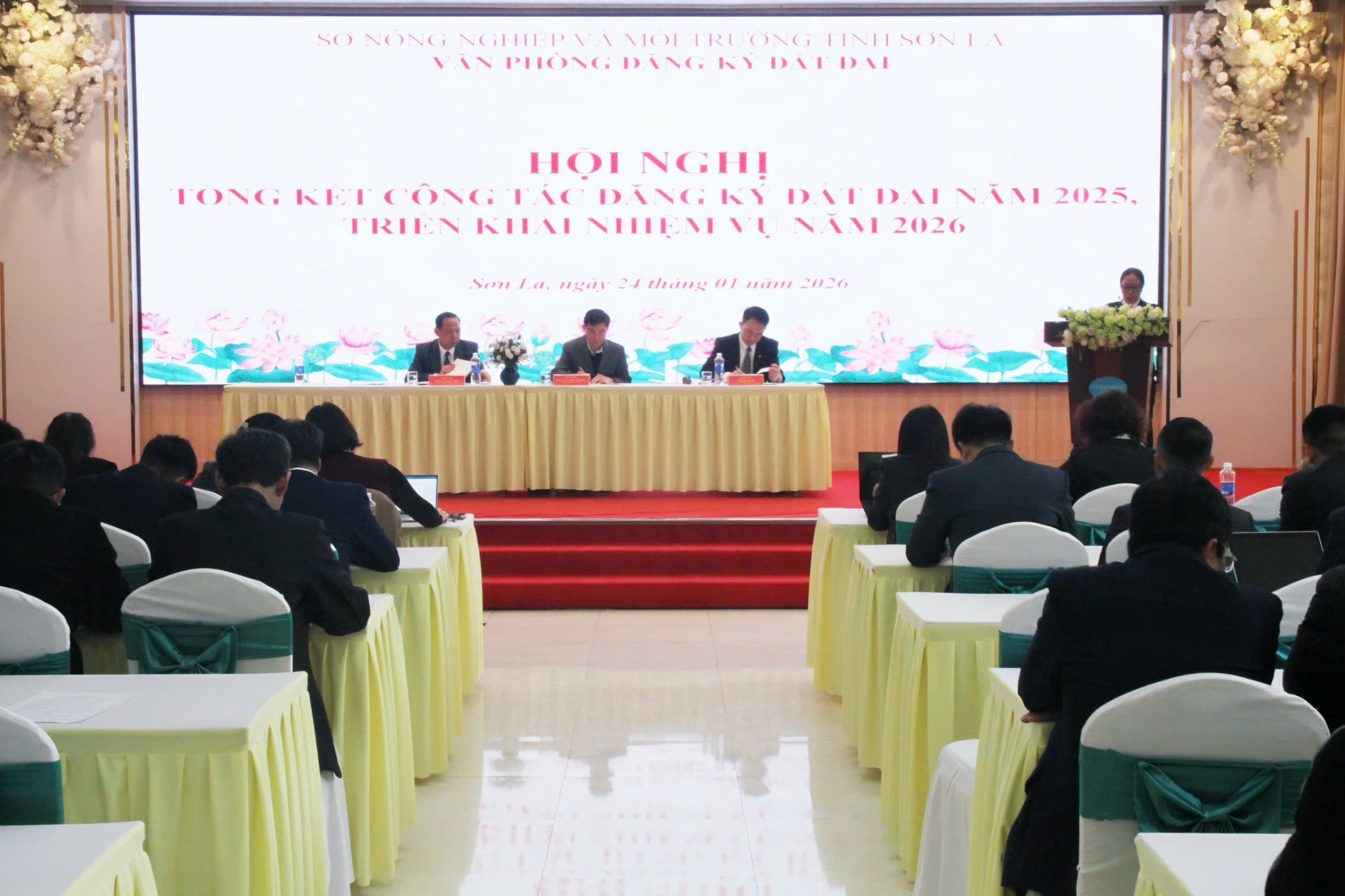 Năm 2025, Văn phòng Đăng ký đất đai tỉnh Sơn La đã kiện toàn hệ thống tổ chức với 12 Chi nhánh Văn phòng các khu vực. Ảnh: Nguyễn Nga.