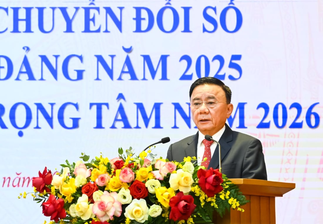 Đồng chí Trần Cẩm Tú, Ủy viên Bộ Chính trị, Thường trực Ban Bí thư. Ảnh: Cổng TTĐT Đảng cộng sản Việt Nam. 