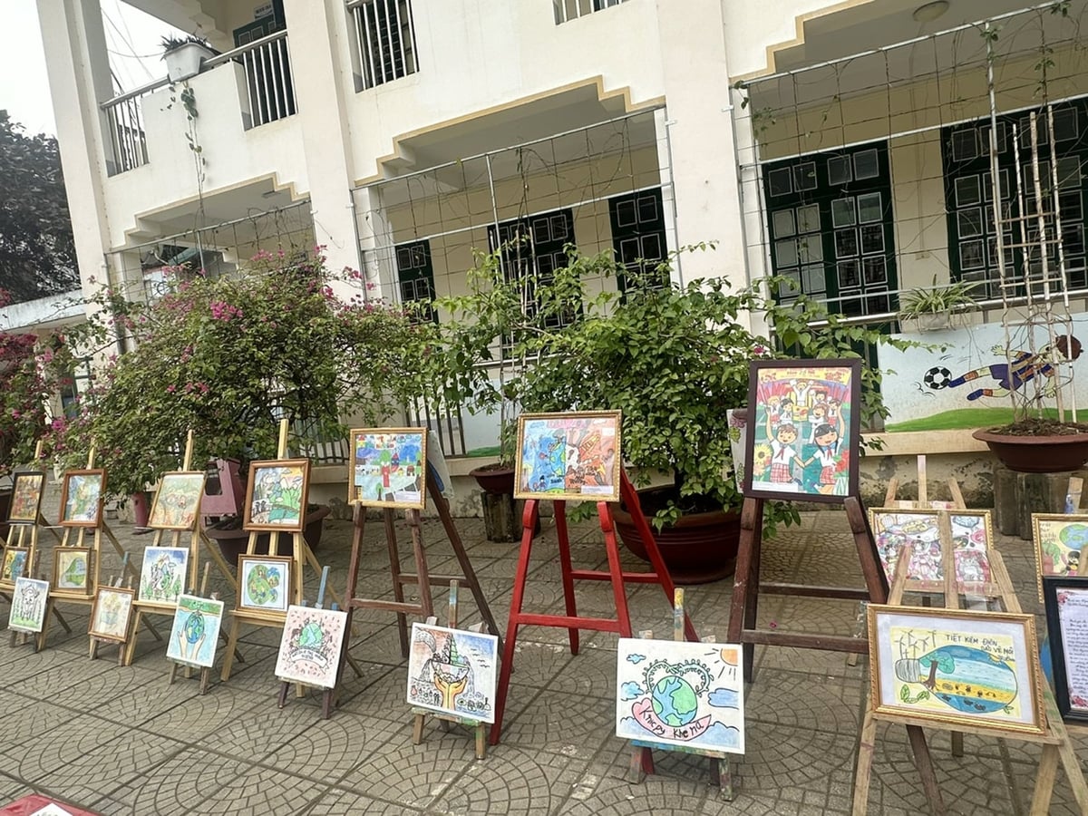 Nhiều cuộc thi phân loại rác, vẽ tranh bảo vệ môi trường được học sinh Trường Tiểu học Bắc Lệnh nhiệt tình hưởng ứng. Ảnh: Bích Hợp.