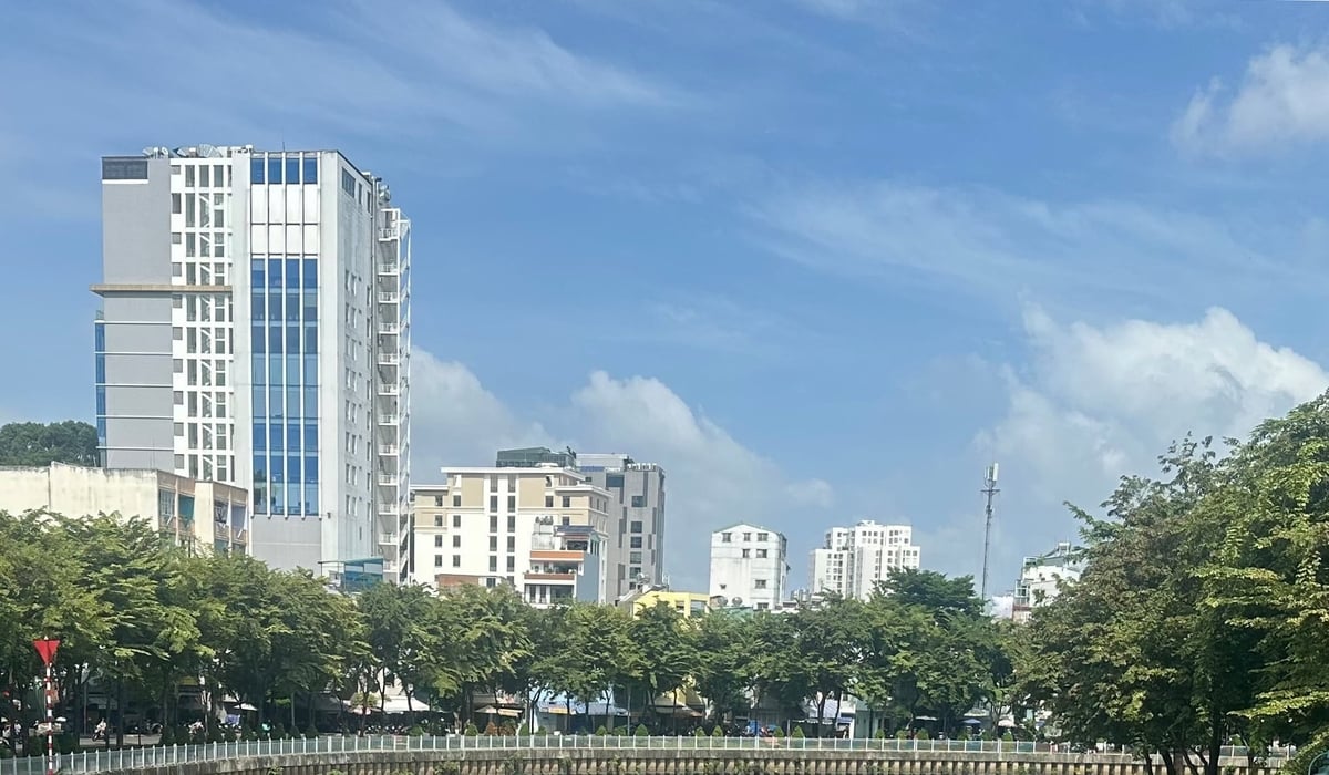 Ban Quản lý dự án đầu tư xây dựng phường, xã cung ứng dịch vụ sự nghiệp công thuộc lĩnh vực xây dựng, phát triển quỹ đất, bồi thường và giải phóng mặt bằng trên địa bàn phường, xã, đặc khu. Ảnh: Tường Tú.