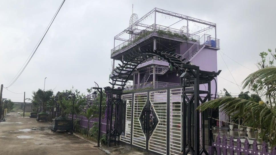 Thửa đất của bà Đinh Thị Thúy hiện có sự chồng lấn, tranh chấp với các thửa bên cạnh. Ảnh: Phạm Thiệu.