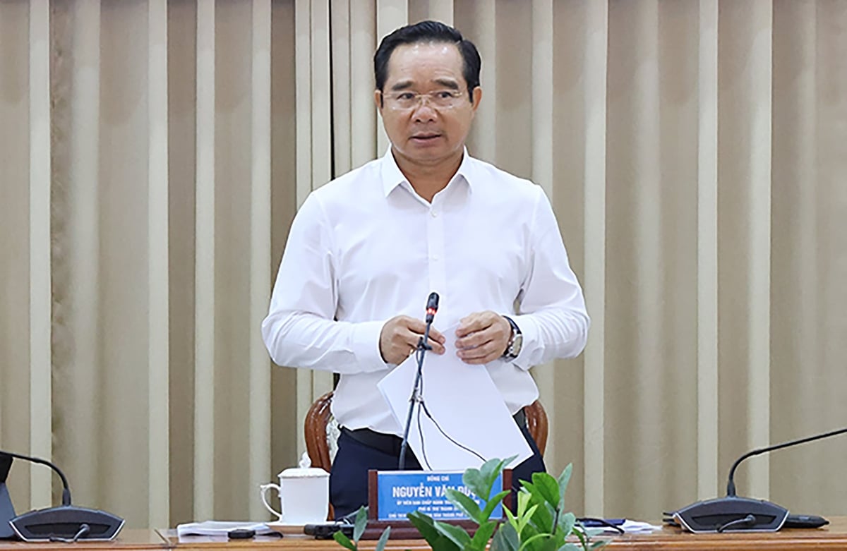 Chủ tịch UBND TP.HCM Nguyễn Văn Được chỉ đạo tại phiên họp. Ảnh: Hà Trang.