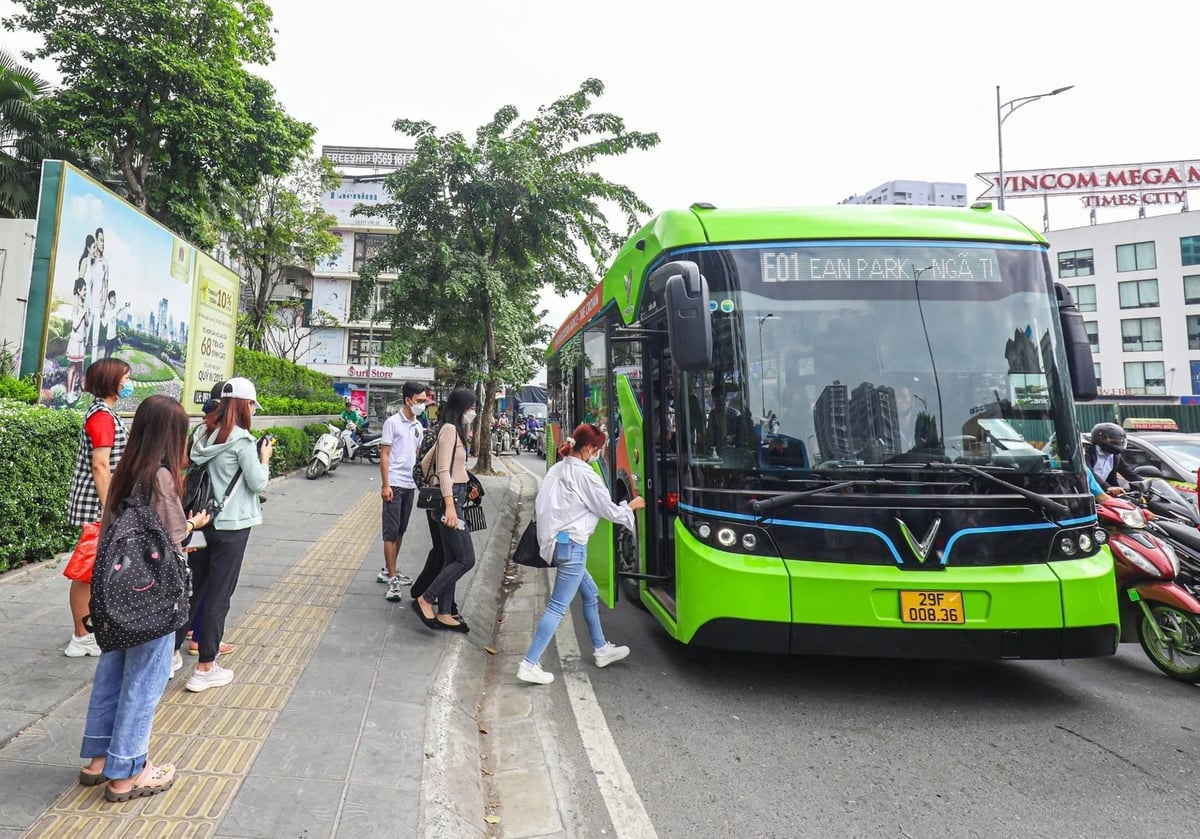 Trong dịp Tế Nguyên đán 2026, Hà Nội sẽ miễn phí sử dụng xe buýt. Ảnh: Phạm Công.