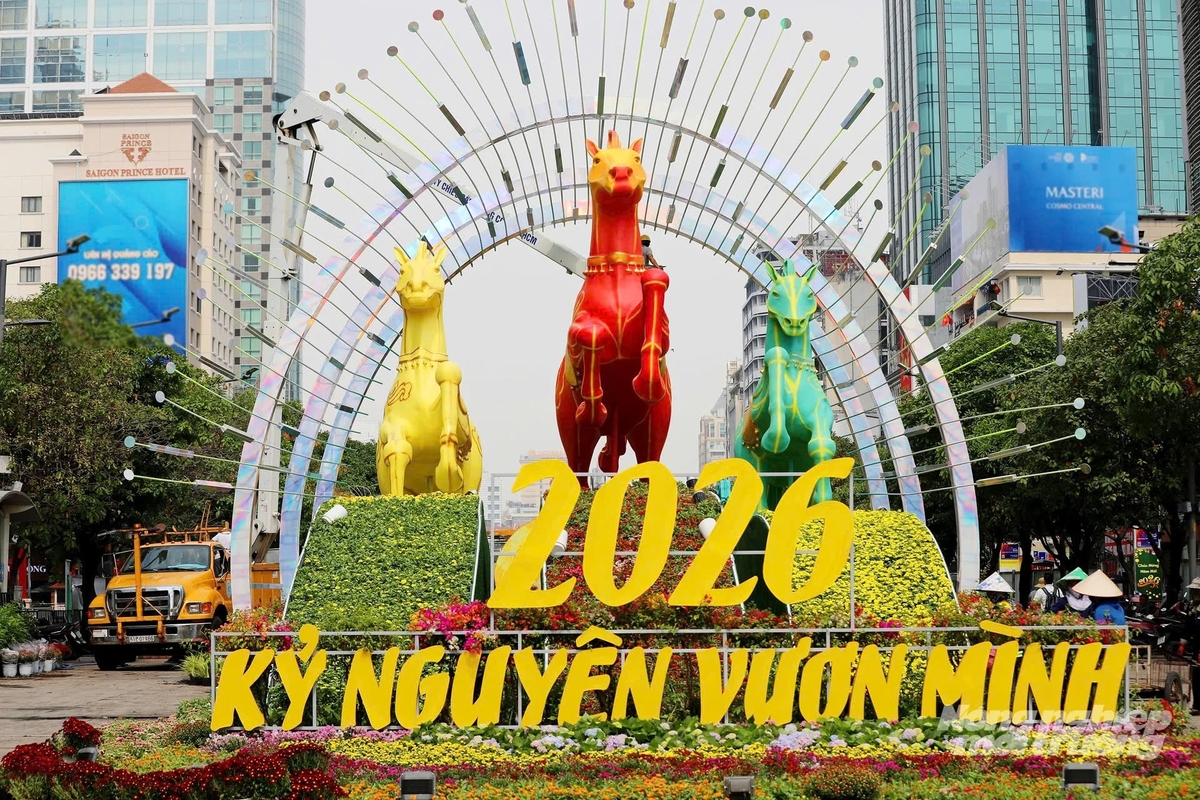 Chỉnh trang đô thị tại TP.HCM trước Tết Nguyên đán Bính Ngọ 2026 với việc khánh thành nhiều công trình, tạo diện mạo khang trang và thêm không gian xanh phục vụ cộng đồng. Ảnh: Nguyễn Thủy.