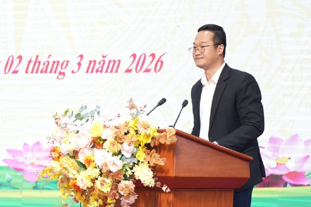 Đồng chí Đỗ Hưng Thịnh trình bày Chương trình hành động trước cử tri. Ảnh: Nguyễn Trường.
