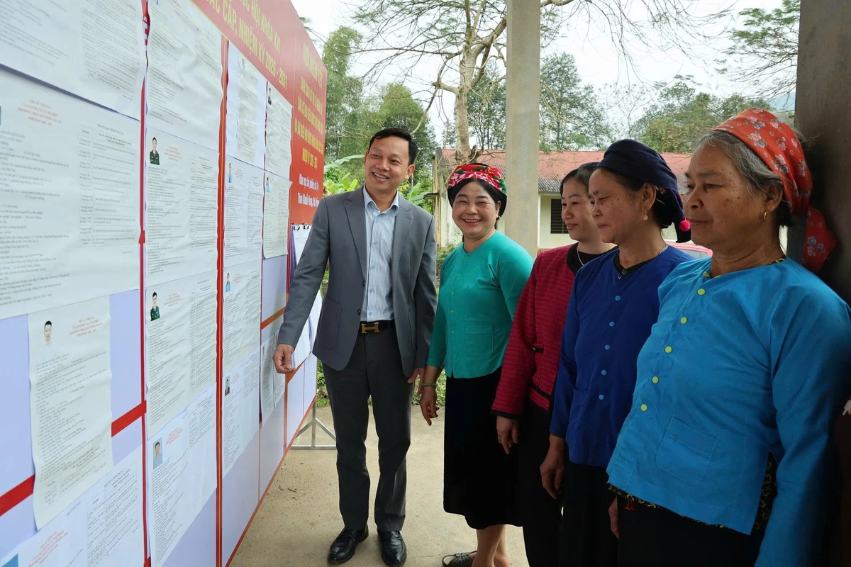 Công tác chuẩn bị sẵn sàng cho ngày bầu cử cũng được các địa phương trong tỉnh Lào Cai chuẩn bị chu đáo. Ảnh: Trọng Điểm.