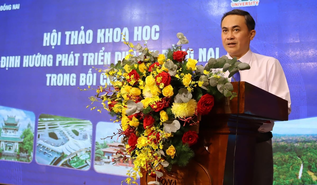Ông Lê Trường Sơn - Ủy viên Ban Thường vụ Tỉnh ủy, Phó Chủ tịch UBND tỉnh Đồng Nai phát biểu chào mừng Hội thảo. Ảnh: Tường Tú.