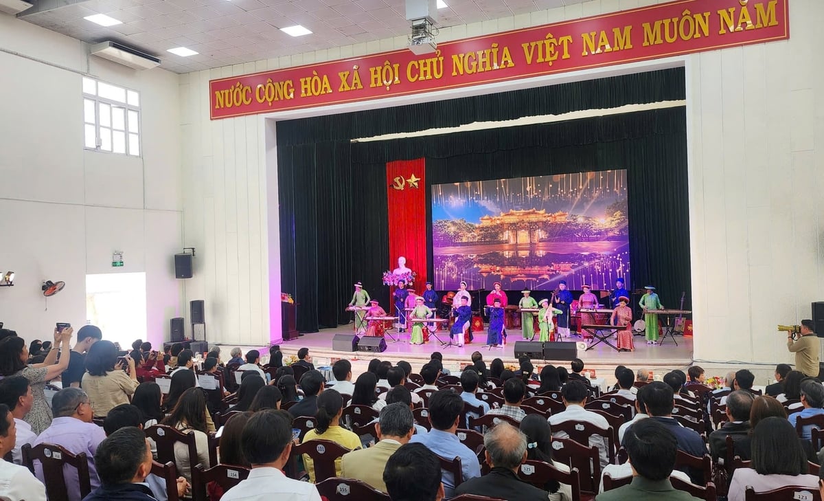 Hội nghị 'Đánh giá công tác giáo dục di sản giai đoạn 2020-2025 và Ký kết phối hợp công tác giáo dục di sản giai đoạn 2026-2030'. Ảnh: Văn Dinh.